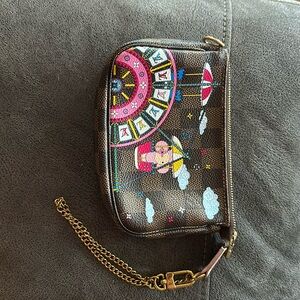 2020 Limited Edition Louis Vuitton Pouchette